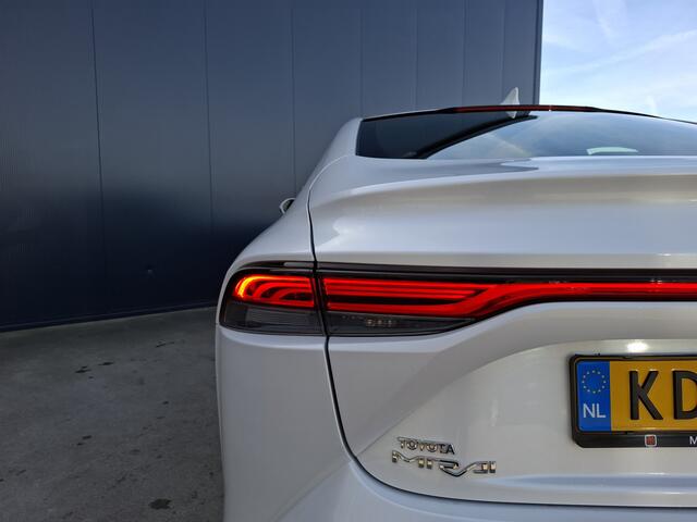 Toyota Mirai WATERSTOF H2 DYNAMIC METALLIC JBL AUDIO APPLE CARPLAY NAVI CAMERA LED ECC