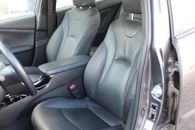 Toyota PRIUS 1.8 Executive