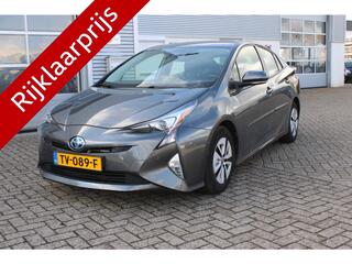 toyota-prius-1.8-executive