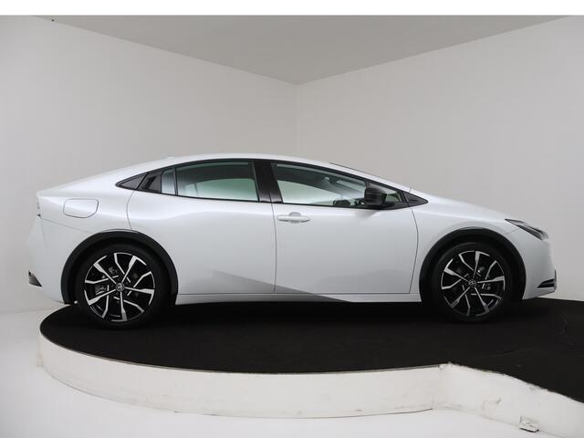 Toyota PRIUS 2.0 Plug-in Hybrid 220 Executive