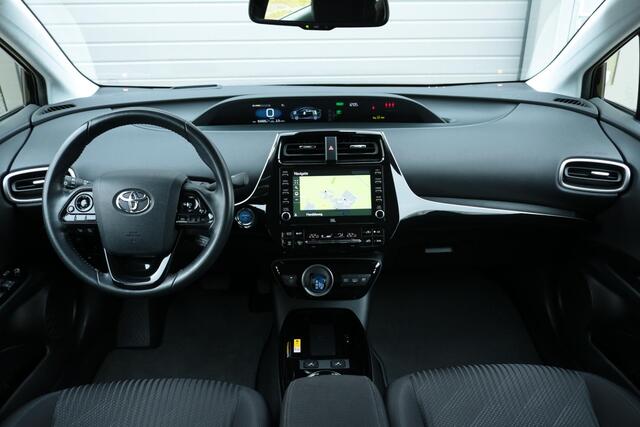Toyota PRIUS 1.8 Plug-in Executive BSM,Navi,Stoelverwarming,Led,HUD,JBL audio