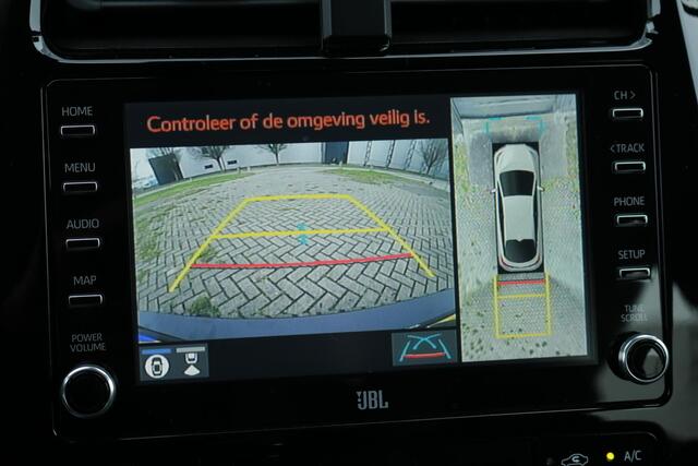 Toyota PRIUS 1.8 Plug-in Executive BSM,Navi,Stoelverwarming,Led,HUD,JBL audio
