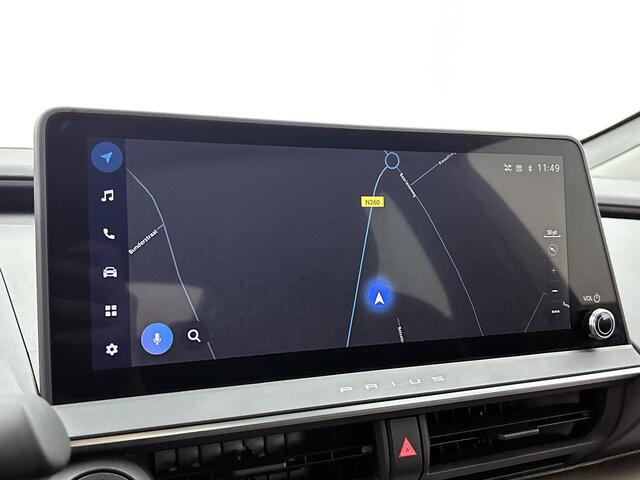 Toyota PRIUS 2.0 Plug-in Executive | Navigatie | Stoel- en Stuurverwarming | Elektrische Achterklep |