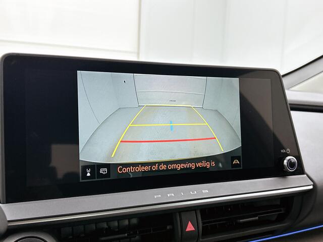 Toyota PRIUS 2.0 Plug-in Executive | Navigatie | Stoel- en Stuurverwarming | Elektrische Achterklep |