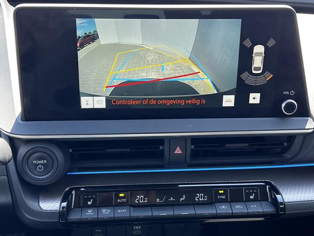 Toyota PRIUS 2.0 Plug-in Hybrid 220 Executive Automaat / Dealer onderhouden / Navigatie / Apple Carplay Android / Stuur-, stoel- en voorruitverwarming / Adaptieve CC / 19"LM wielen / Winterwielen inclusief /