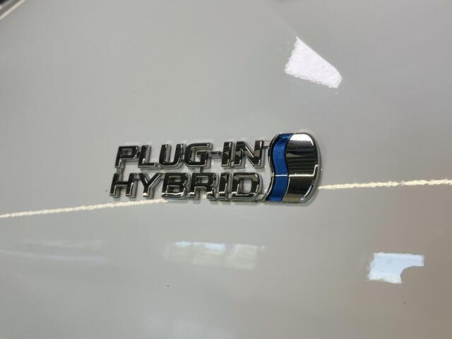 Toyota PRIUS 1.8 Plug-in Business Plus | HUD | Camera | adapt. cruise-control |