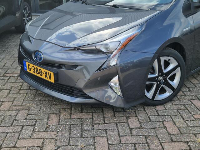Toyota PRIUS 1.8 Dark Edition