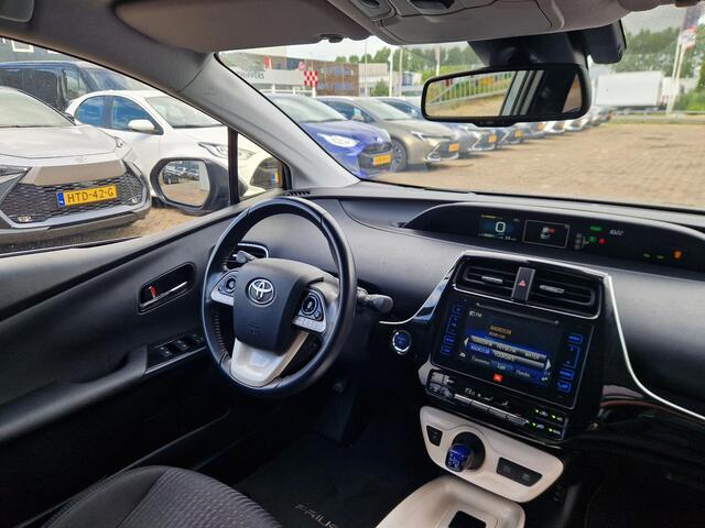 Toyota PRIUS 1.8 Dark Edition