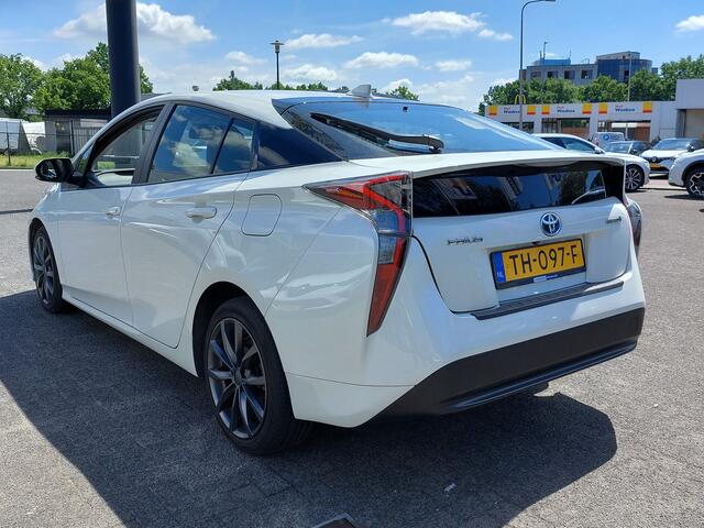 Toyota PRIUS 1.8 Hybrid Black Edition | 1ste Eigenaar | Navi | Clima | Adap.Cruise | Lederen Bekleding | Stoelverwarming | Dodehoek+Rijstrook+Licht+Regensensor | Keyless Entry | Achteruitrijcamera |17''lm