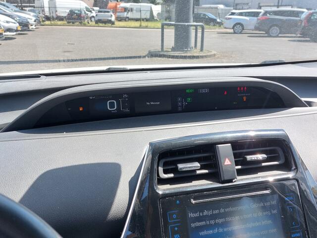 Toyota PRIUS 1.8 Hybrid Black Edition | 1ste Eigenaar | Navi | Clima | Adap.Cruise | Lederen Bekleding | Stoelverwarming | Dodehoek+Rijstrook+Licht+Regensensor | Keyless Entry | Achteruitrijcamera |17''lm