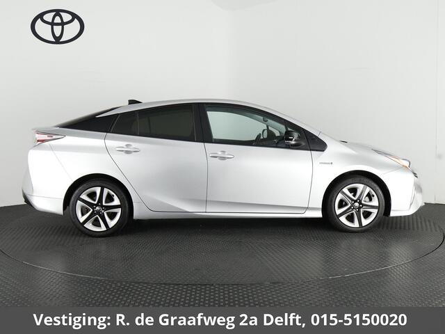 Toyota PRIUS 1.8 Dynamic | 1e eigenaar | Dealer onderhouden | Stoelverwarming | Privacy Glass |