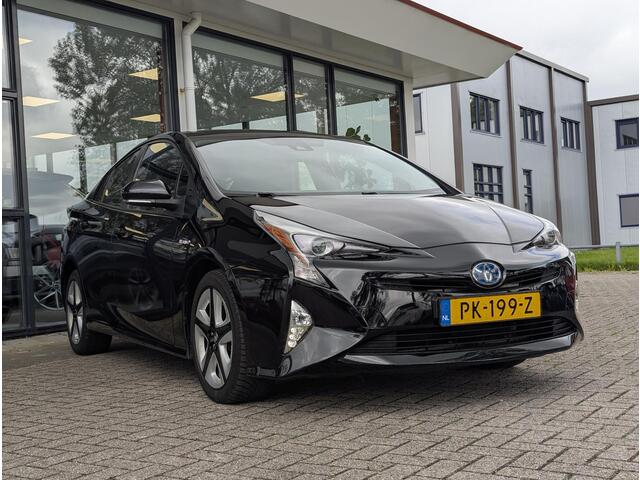 Toyota PRIUS 1.8 Dynamic | BSM | ACC | Camera | Stoelverwarming | HUD | DAB