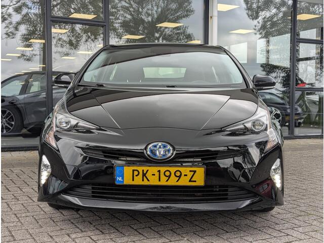 Toyota PRIUS 1.8 Dynamic | BSM | ACC | Camera | Stoelverwarming | HUD | DAB