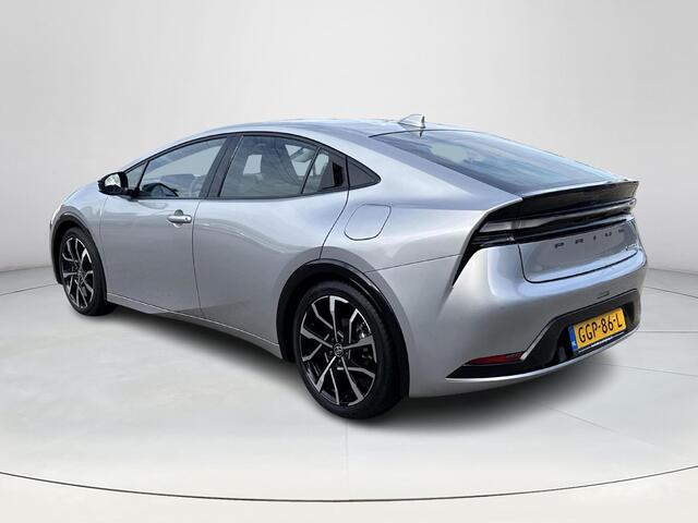 Toyota PRIUS 2.0 Plug-in Executive **NAVIGATIE/ STOEL EN STUURWIELVERWARMING/ DODEHOEK DETECTIE/ CAMERABEELD IN BINNENSPIEGEL/ 36 MAANDEN GARANTIE**