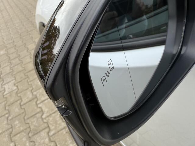 Toyota PRIUS 2.0 PHEV Executive | El. achterklep Camera achter | Stoel, stuu