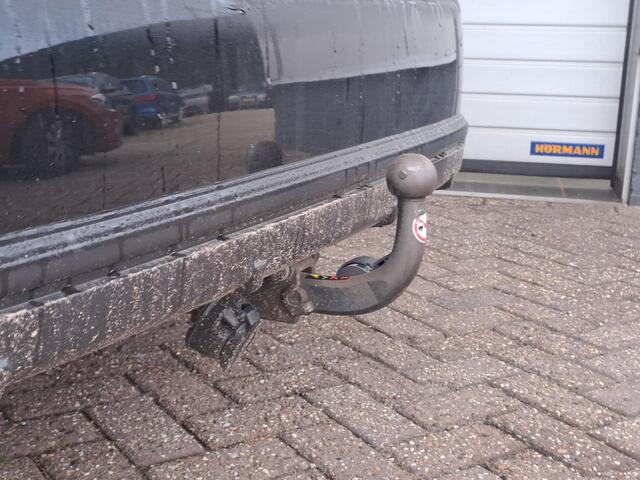 Toyota PRIUS Prius 1.8 Executive, 7-Persoons, Panoramadak, Trekhaak, Lederen bekleding,