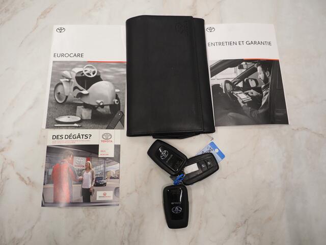 Toyota PRIUS 1.8 VVT-I Hybrid Lounge | Head Up | Camera | Keyless | JBL | Adaptive Cruise | BLIS | Carplay