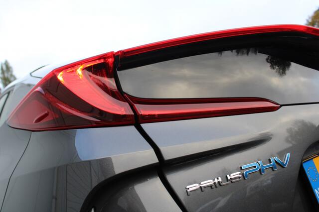 Toyota PRIUS 1.8 Plug-in Dynamic