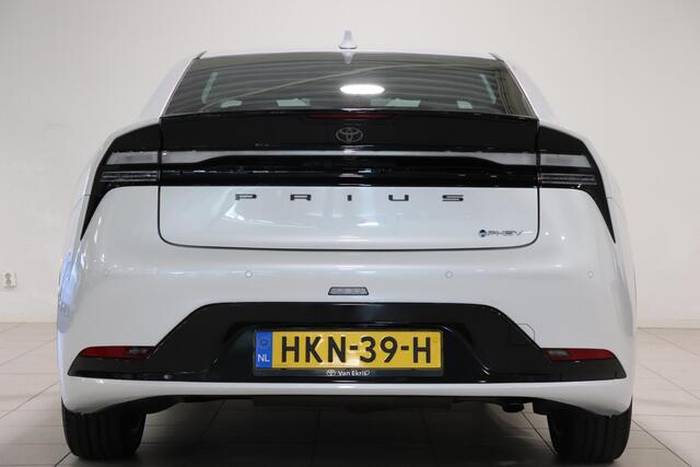 Toyota PRIUS Plug-in Hybrid 220 Executive, Blind Spot, Apple Carplay & Android Auto, Stoel & Stuur verwarming, Parkeersensoren!