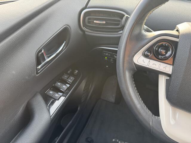 Toyota PRIUS 1.8 Hybrid Dynamic, Clima | Camera | JBL