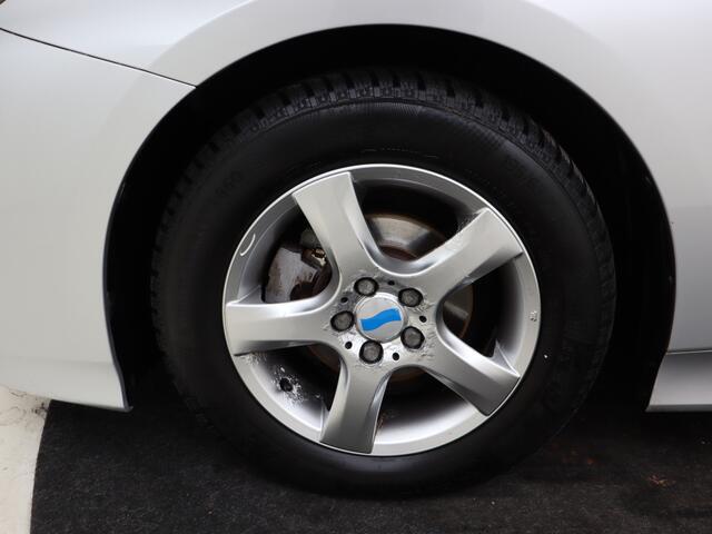 Toyota PRIUS 1.8 Dynamic | Dealeronderhouden | Achteruitrijcamera | Zomer&winterset