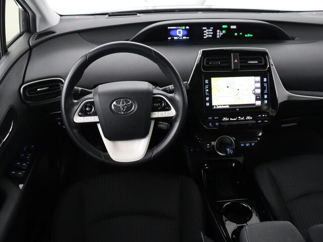 Toyota PRIUS 1.8 Plug-in Business Plus | Trekhaak | Stoelverwarming | Head-Up | JBL Sound | Adaptive cruise | Camera | Full LED | Park Assist | Climate control | Keyless | PHEV