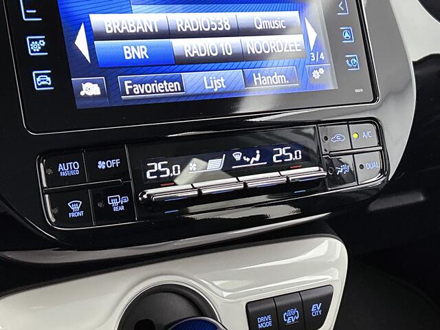 Toyota PRIUS 1.8 Plug-in Dynamic | Voorstoelen verwarmd |