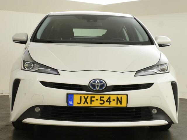 Toyota PRIUS 1.8 Dynamic | Blindspot | Parkeersensoren | JBL |