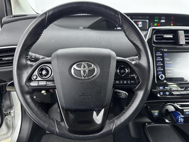Toyota PRIUS 1.8 Hybrid Dynamic | NL-Auto | JBL-Audio | Navigatie | Dodehoek-Detectie |