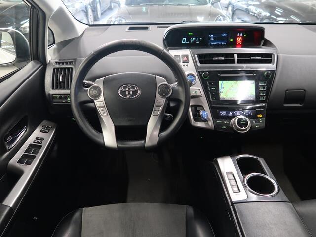 Toyota PRIUS 1.8 Dynamic 7 Zitplaatsen Panoramadak Camera Head-Up Navigatie Airco-ecc Stoelverwarming Leer/Alcantara LED Bluetooth Boekjes aanwezig pdc
