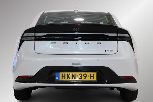 Toyota PRIUS Plug-in Hybrid 220 Executive, Blind Spot, Apple Carplay & Android Auto, Stoel & Stuur verwarming, Parkeersensoren!