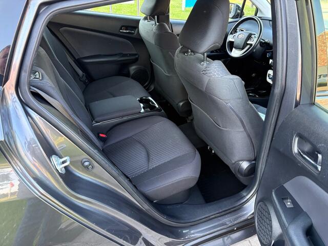 Toyota PRIUS 1.8 PLUG-IN DYNAMIC
