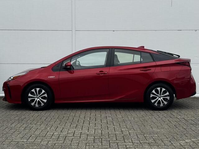 Toyota PRIUS 1.8 Dynamic / Dealer onderhouden / Fabrieks Garantie mogelijk tot 30-08-2030 / Afneembare Trekhaak / Apple Carplay + Android Auto /