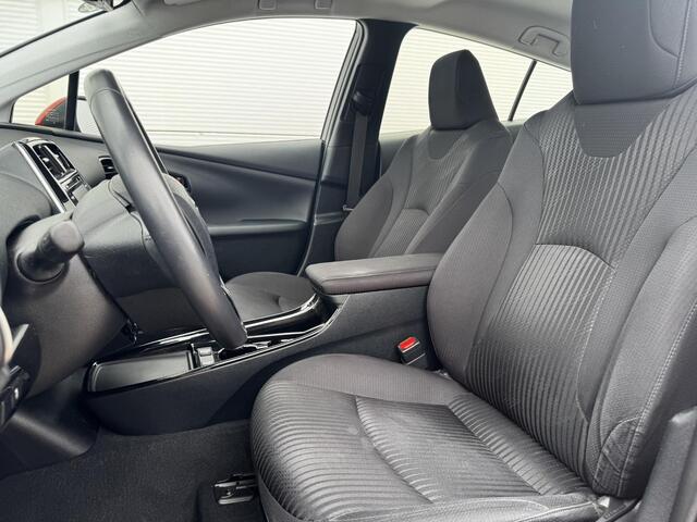 Toyota PRIUS 1.8 Dynamic / Dealer onderhouden / Fabrieks Garantie mogelijk tot 30-08-2030 / Afneembare Trekhaak / Apple Carplay + Android Auto /