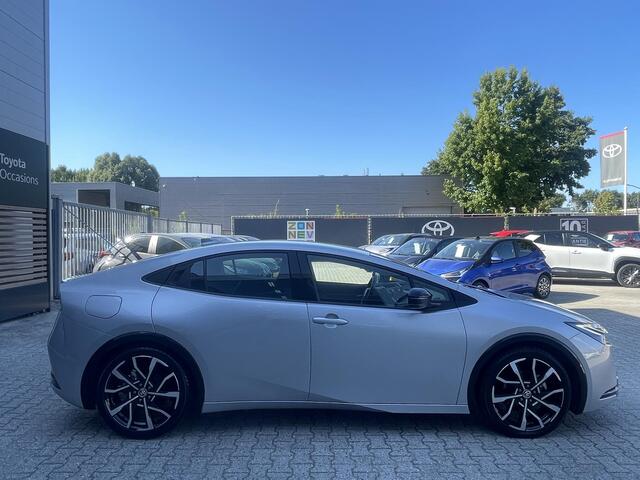 Toyota PRIUS 2.0 Plug-in Hybrid 220 Executive All seasonbanden