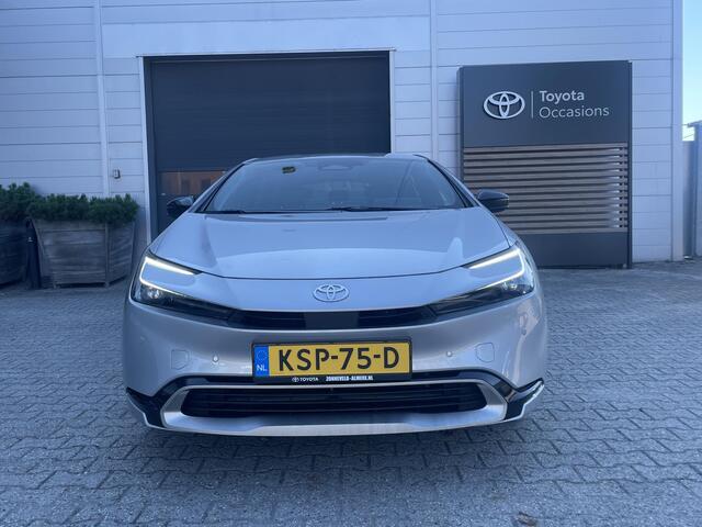 Toyota PRIUS 2.0 Plug-in Hybrid 220 Executive All seasonbanden