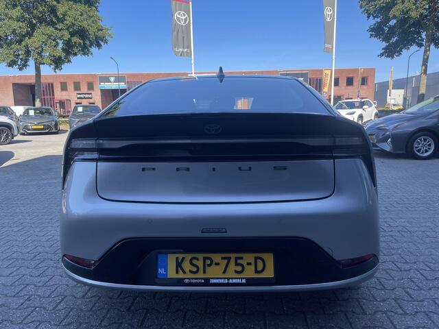 Toyota PRIUS 2.0 Plug-in Hybrid 220 Executive All seasonbanden