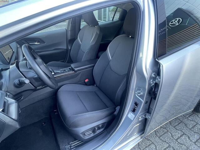 Toyota PRIUS 2.0 Plug-in Hybrid 220 Executive All seasonbanden