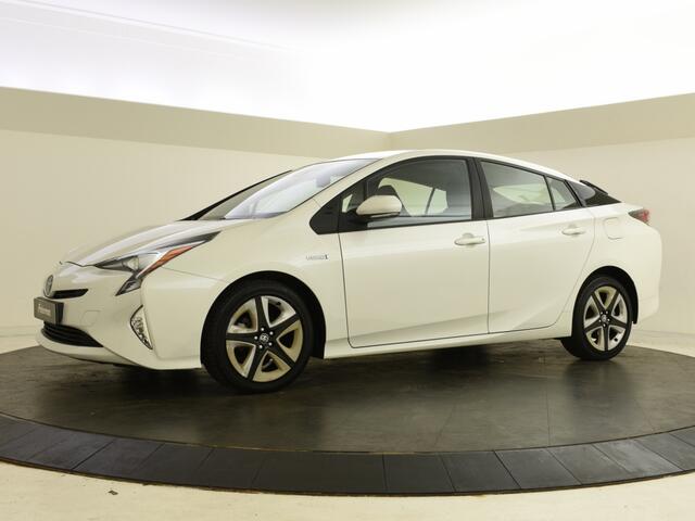 Toyota PRIUS 1.8 Dynamic | Trekhaak | Blindspot | Navigatie | Head-up