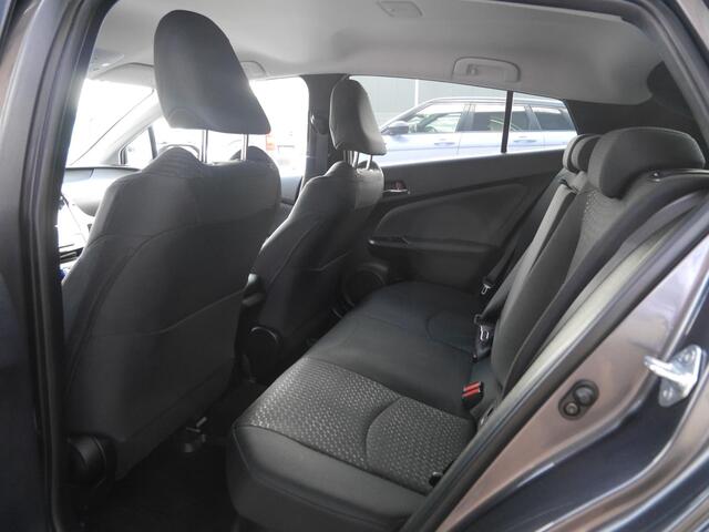 Toyota PRIUS 1.8 First Edition | Automaat| Head up display | Stoelverwarming | Achteruitrijcamera | Adaptive cruise control | Lichtmetalen velgen | Climate control | Keyless entry en start