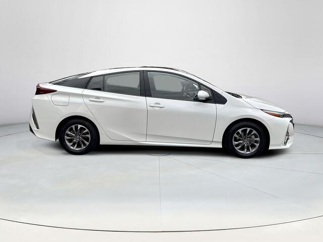 Toyota PRIUS 1.8 Plug-in Dynamic | Navigatie | Solar roof | Achteruitrijcamera