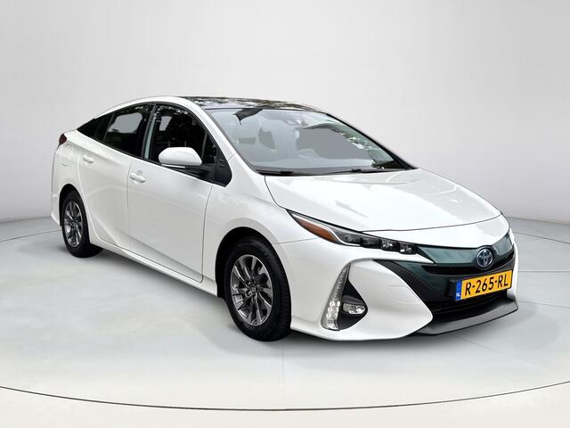Toyota PRIUS 1.8 Plug-in Dynamic | Navigatie | Solar roof | Achteruitrijcamera