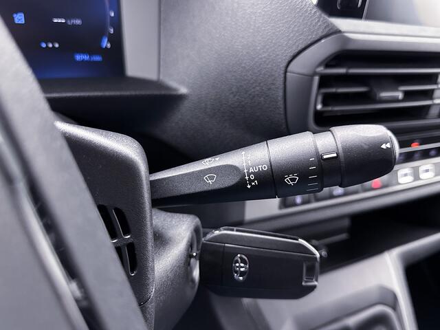 Toyota PROACE Long Worker 2.0 D-4D Challenger BPM vrij voor ondernemers | Registratie december 2024 | Financial lease actie rente 4,5% |Ook geschikt voor Zero Emission Zones