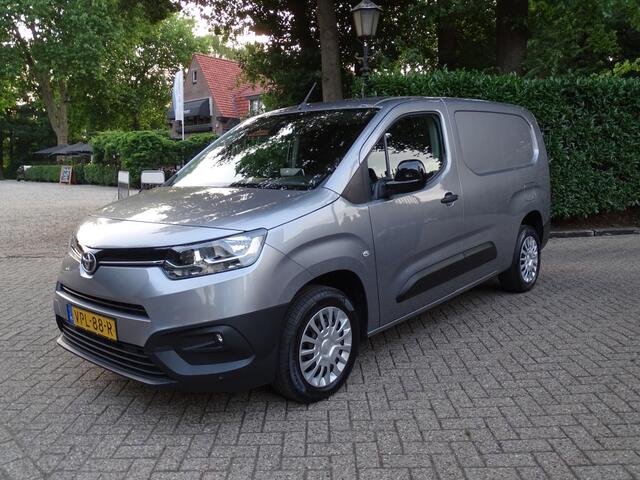 Toyota PROACE 1.5 D-4D Live Long 131 PK NAVI PDC TREKHAAK 1e eig