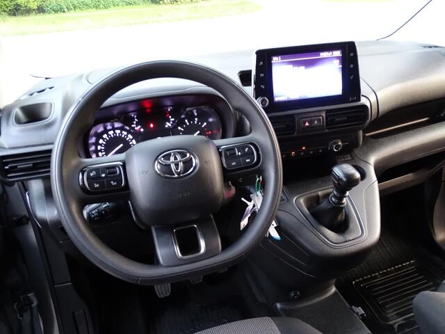 Toyota PROACE 1.5 D-4D Live Long 131 PK NAVI PDC TREKHAAK 1e eig
