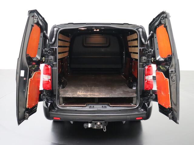 Toyota PROACE 2.0D-4D 144PK Black Line Long | Navigatie | Camera | 3-Persoons | Trekhaak