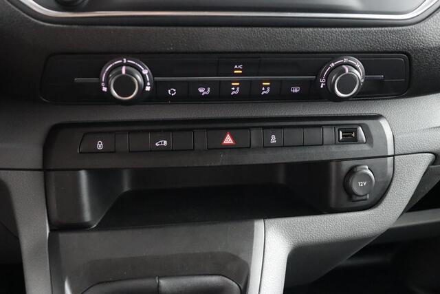 Toyota PROACE Worker 2.0 D-4D Navigator Long | Trekhaak | lat-om-lat betimmering laadruimte | Navigatie | Achterklep met ruit |