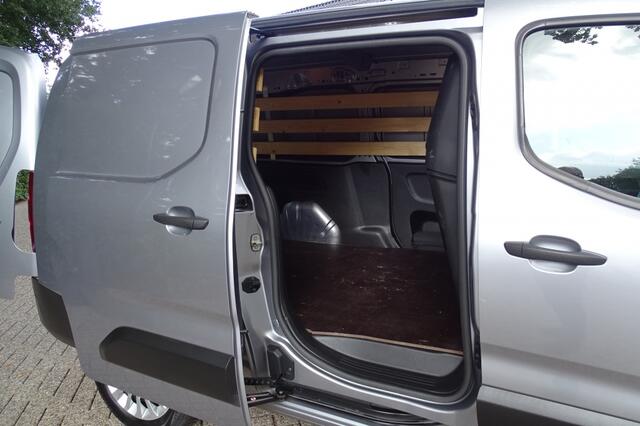 Toyota PROACE 1.5 D-4D Live Long 131 PK NAVI PDC TREKHAAK 1e eig