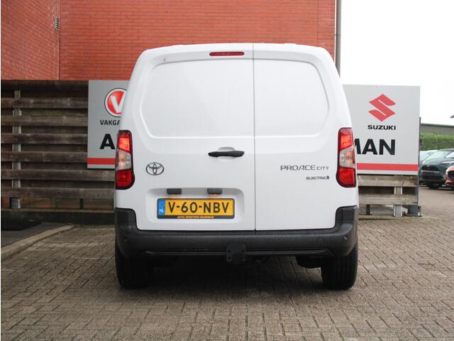 Toyota PROACE CITY Electric Challenger 50 kWh Stoelverwarming, Parkeersensoren, Apple Carplay/Android Auto