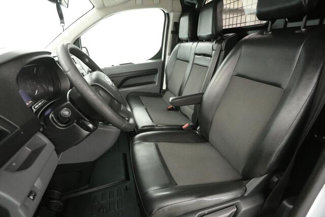 Toyota PROACE 2.0 D-4D L3H1 | Airco | Cruise | 2xSchuifdeur | Parkeersensoren | 3 Persoons